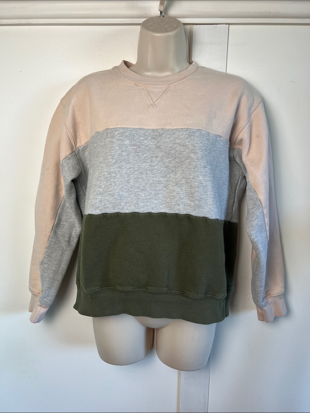 TNA Women's Colorblock Crewneck Fleece Sweatshirt Pale Pink, Light Gray & Olive